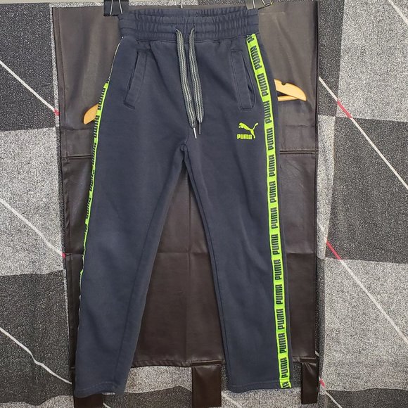 3/$20 Puma boys jogging pants age 7/8 medium pants - Picture 1 of 3
